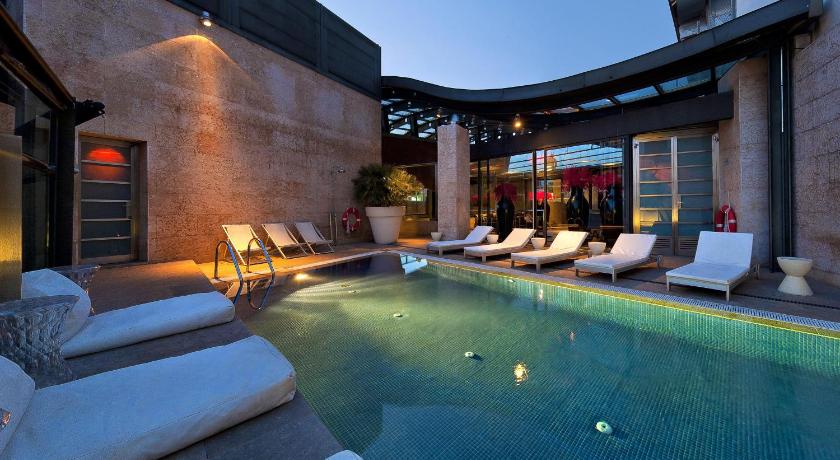 Hotel Urban